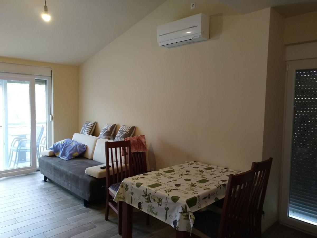 Ferienwohnung Admiral Brbinj Exterior foto